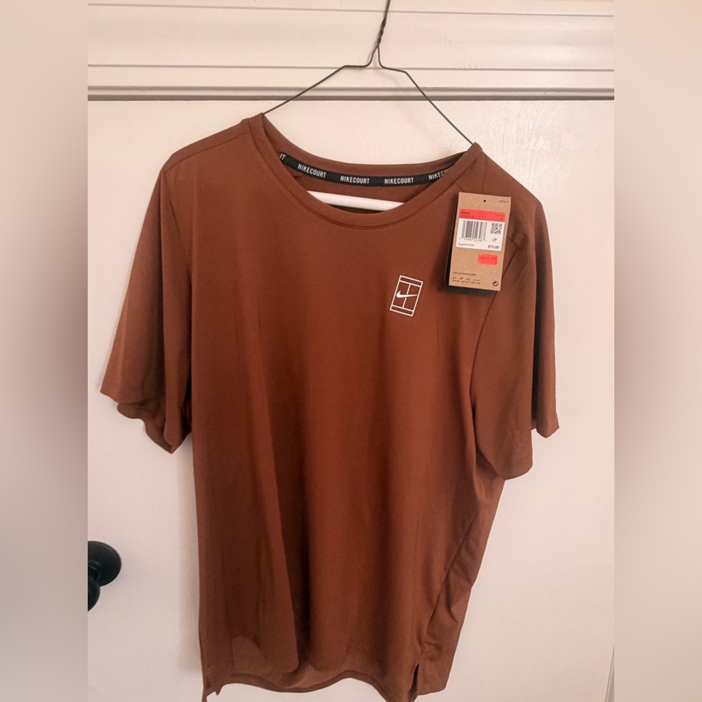 Nike Brown Short Sleeve Men’s Athletic Tee